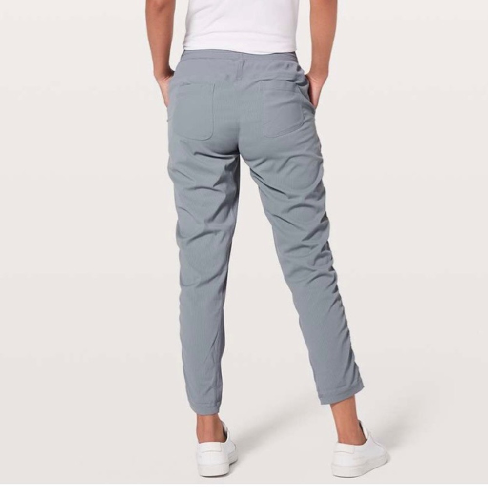❌SOLD❌Lululemon Street To Studio Pant II Unlined 28" - Picture 4 of 8